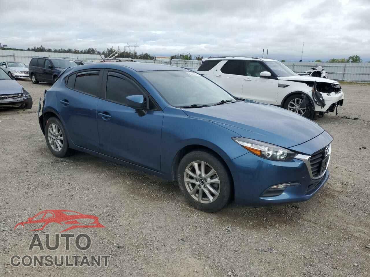 MAZDA 3 2017 - 3MZBN1K76HM155393