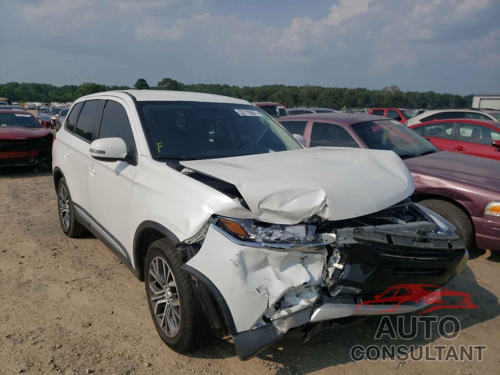 MITSUBISHI OUTLANDER 2018 - JA4AD3A39JZ037588