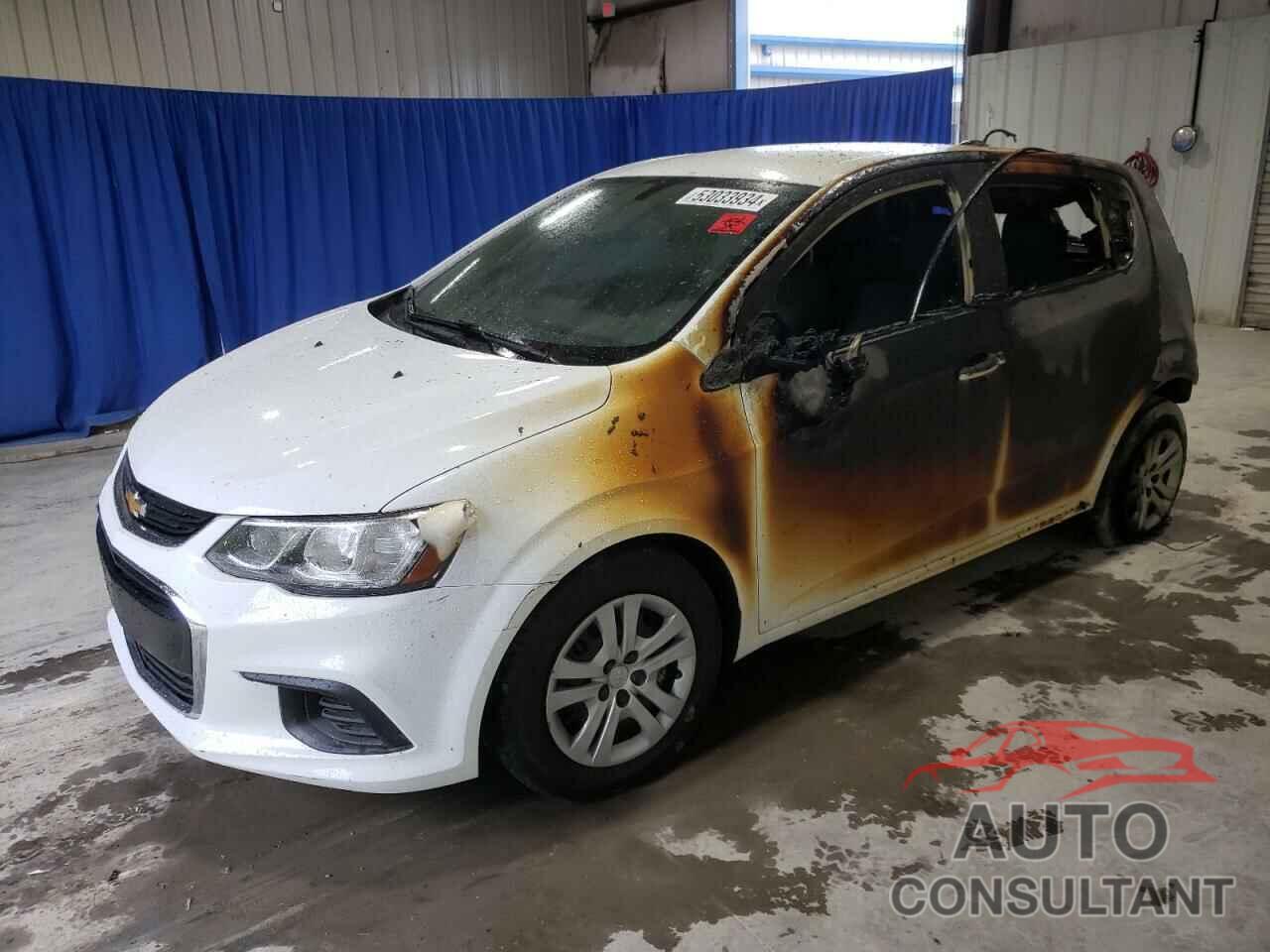 CHEVROLET SONIC 2017 - 1G1JG6SH3H4167147