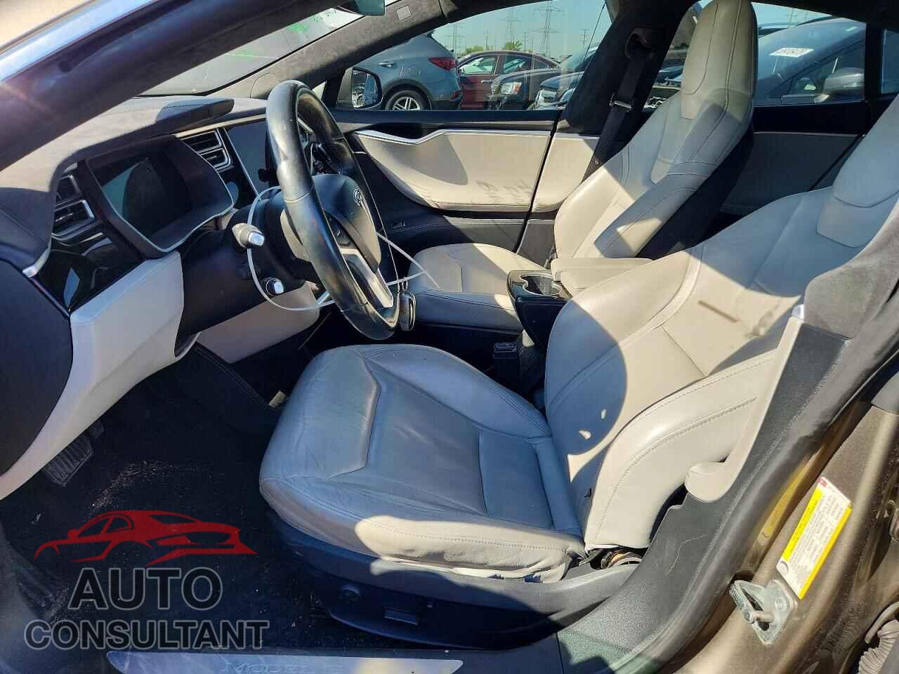 TESLA MODEL S 2015 - 5YJSA1S24FF097157