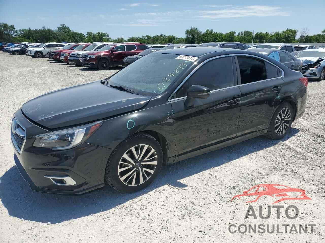 SUBARU LEGACY 2018 - 4S3BNAF60J3029249