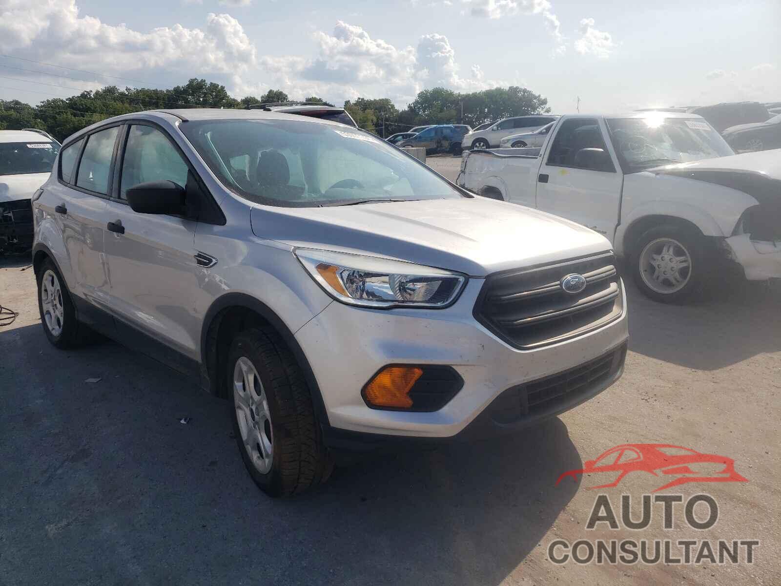 FORD ESCAPE 2017 - 1FMCU0F7XHUA45677