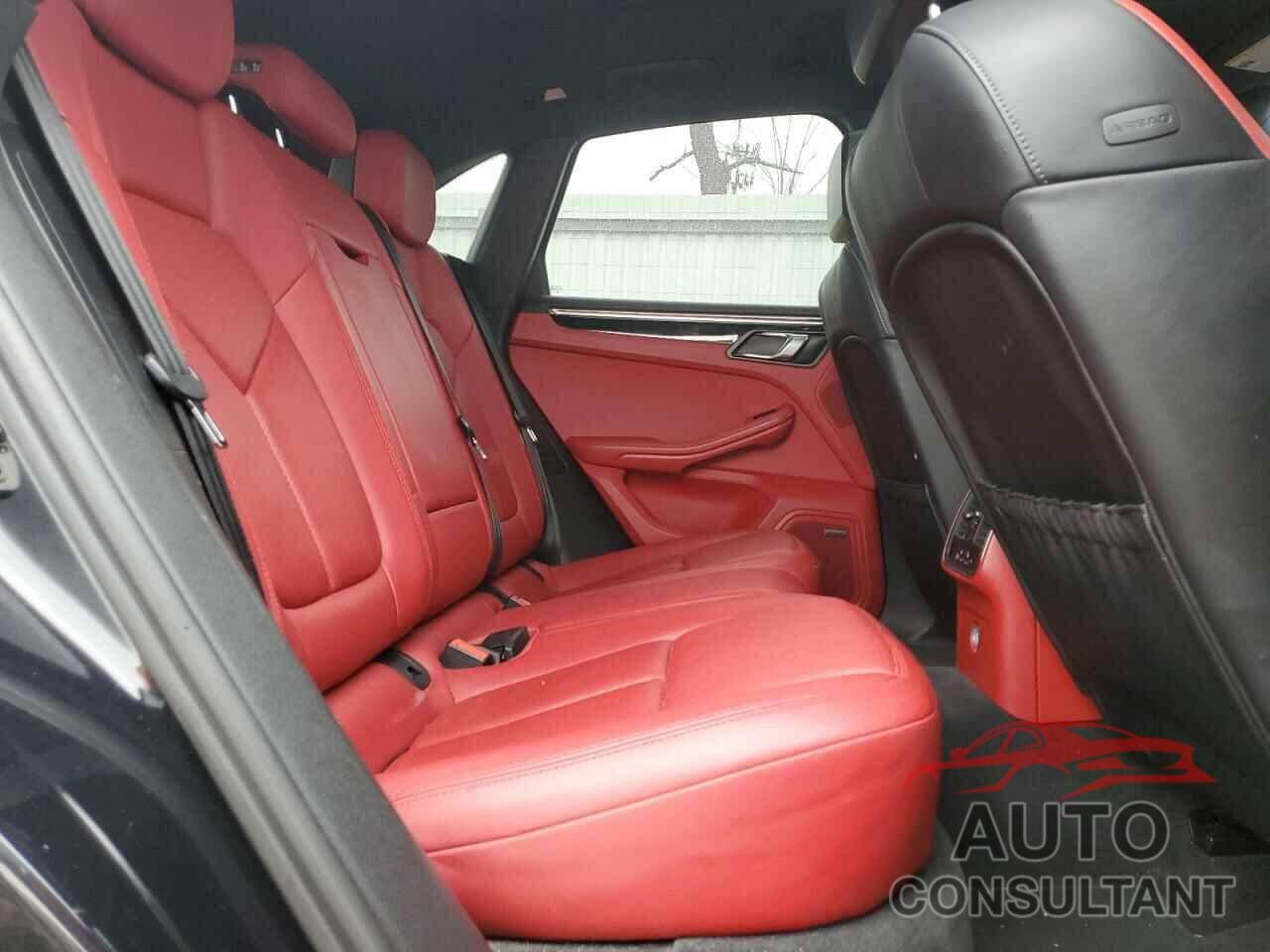 PORSCHE MACAN 2015 - WP1AF2A5XFLB93322