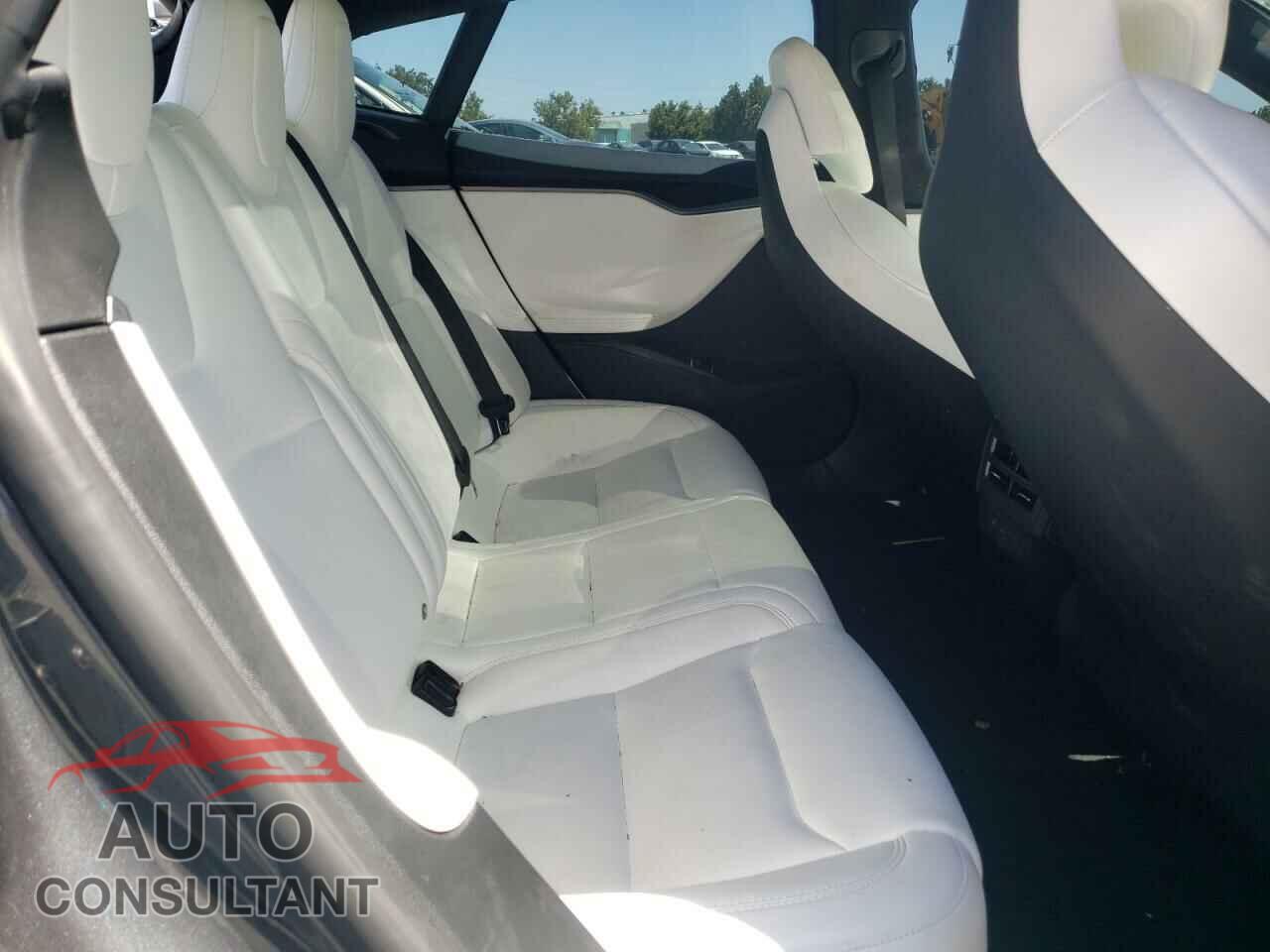 TESLA MODEL S 2018 - 5YJSA1E25JF269183
