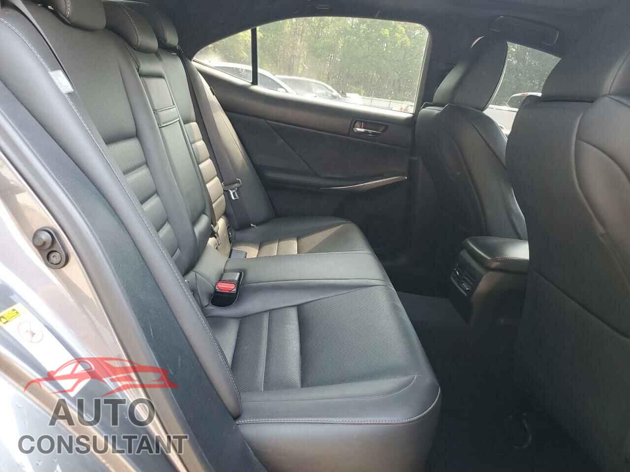 LEXUS IS 2015 - JTHBF1D21F5077480