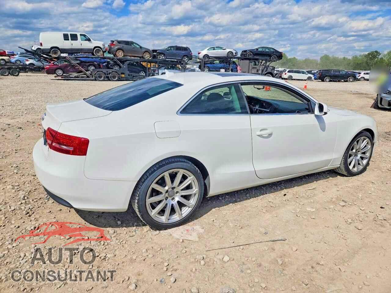 AUDI A5 2012 - WAULFAFR9CA040662