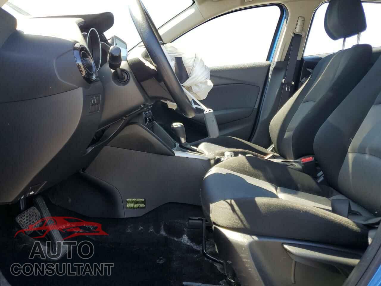 MAZDA CX-3 2017 - JM1DKFB70H0164062