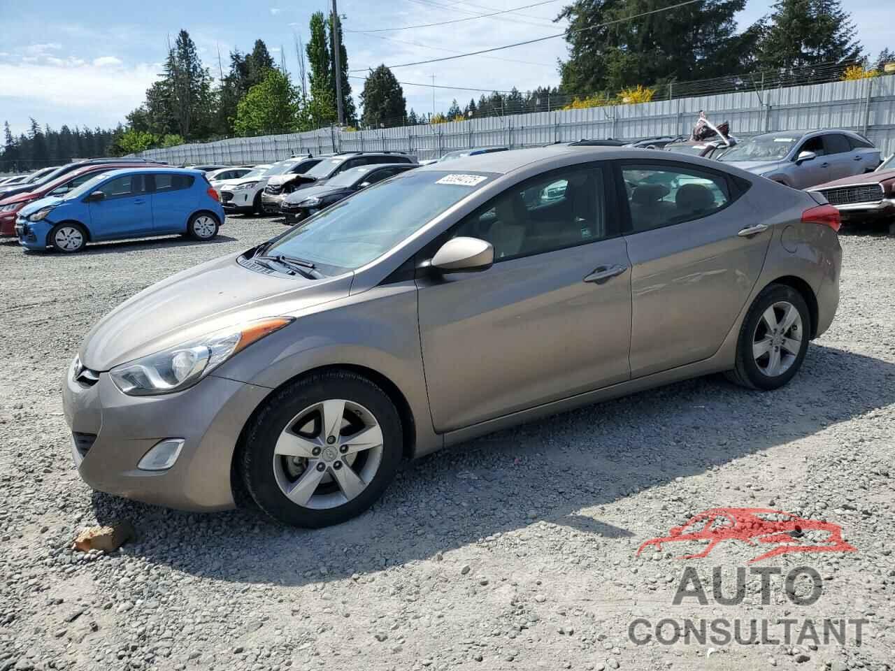 HYUNDAI ELANTRA 2013 - 5NPDH4AE0DH282533