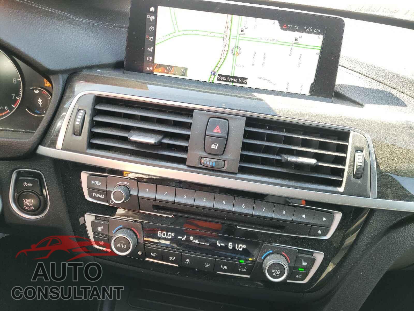 BMW 3 SERIES 2018 - WBA8B3C55JK777816