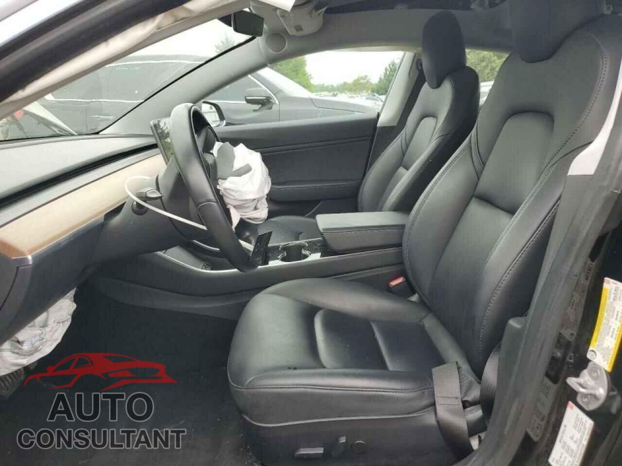 TESLA MODEL 3 2018 - 5YJ3E1EA4JF157409