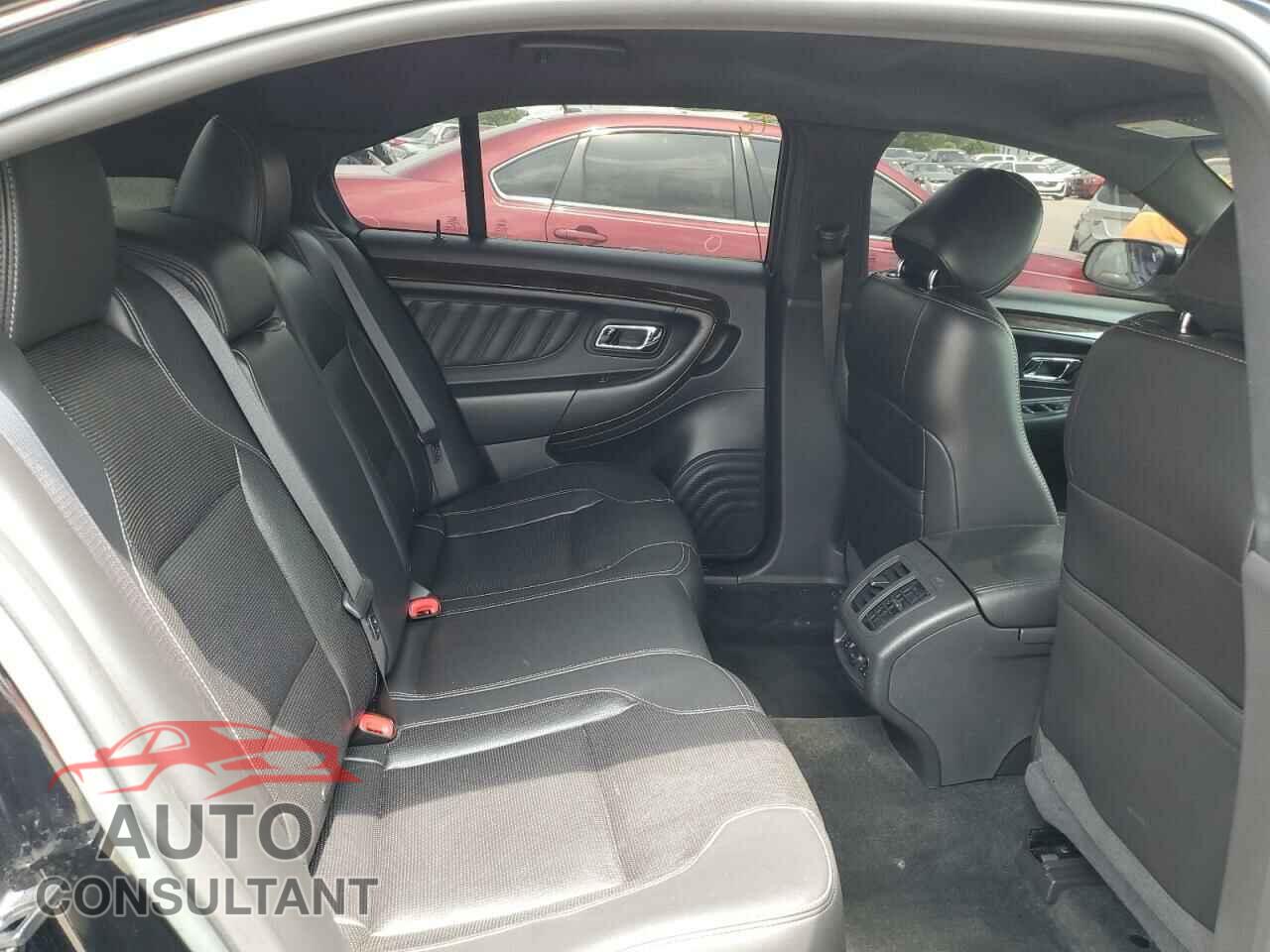 FORD TAURUS 2017 - 1FAHP2F89HG104695