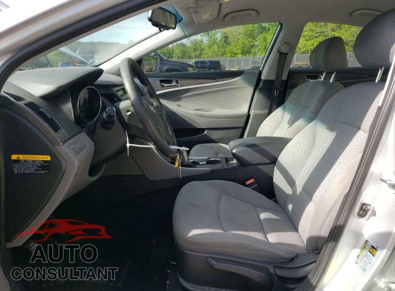 HYUNDAI SONATA 2013 - KMHEC4A45DA094930