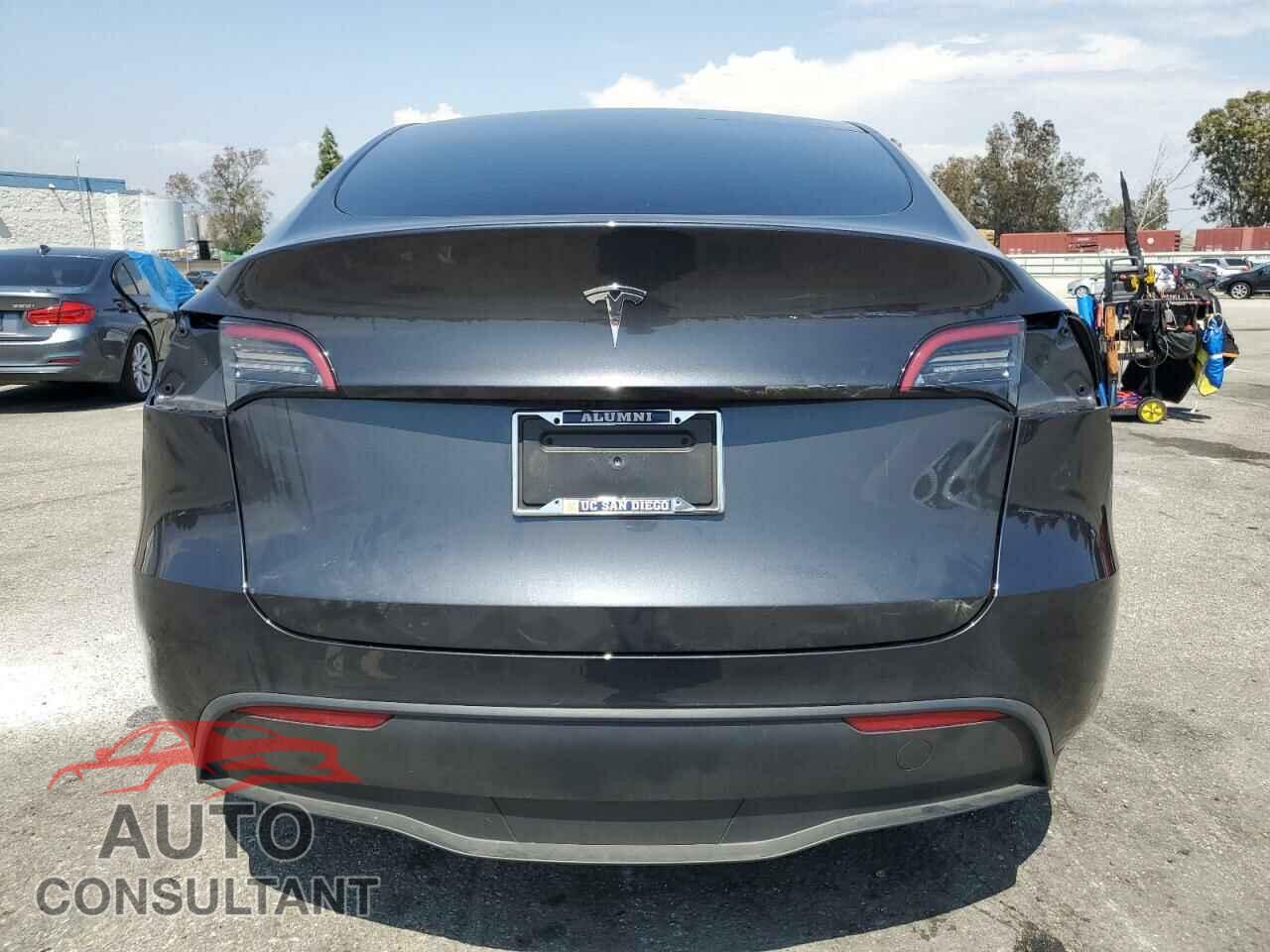 TESLA MODEL Y 2024 - 7SAYGDED1RF046035