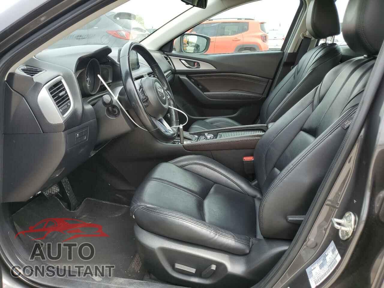 MAZDA 3 2017 - 3MZBN1L39HM150121