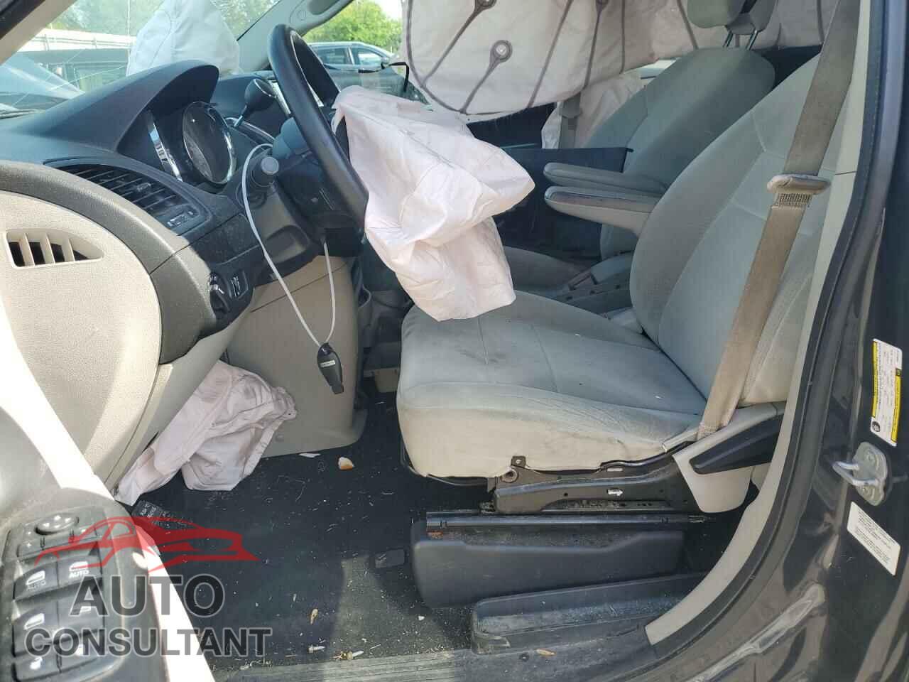 DODGE CARAVAN 2013 - 2C4RDGBG6DR804412