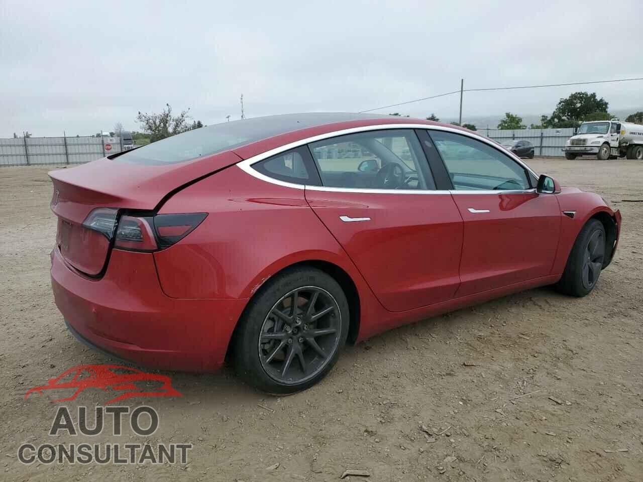 TESLA MODEL 3 2018 - 5YJ3E1EA5JF153966