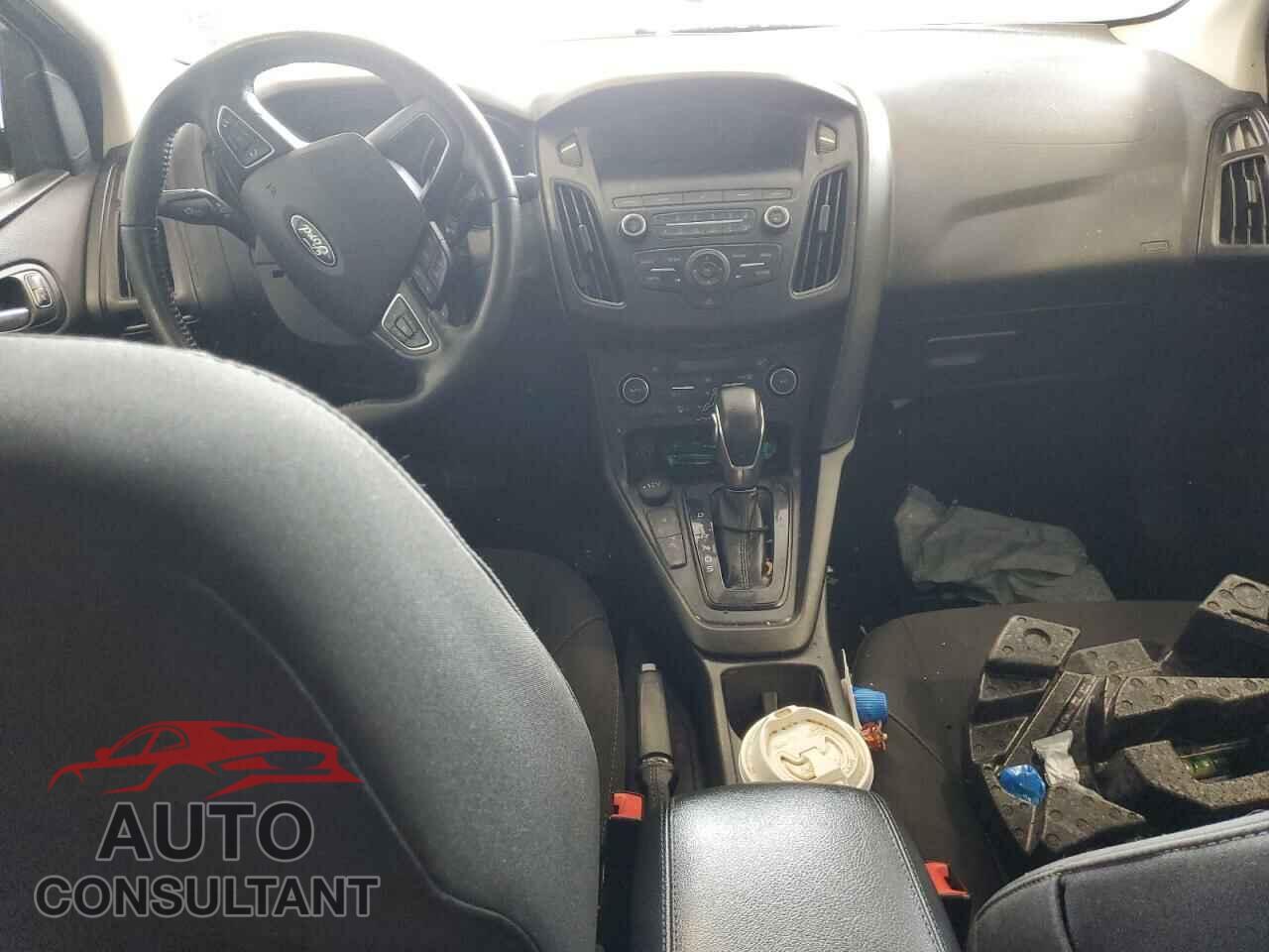 FORD FOCUS 2018 - 1FADP3FE2JL332464