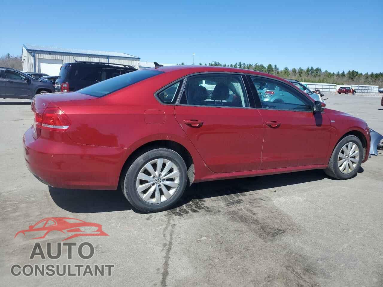 VOLKSWAGEN PASSAT 2015 - 1VWAT7A33FC082100