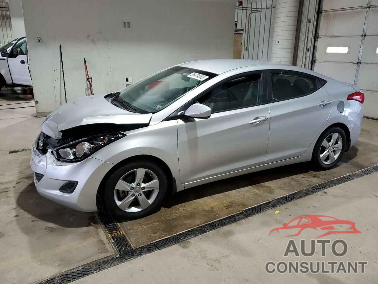 HYUNDAI ELANTRA 2013 - 5NPDH4AE8DH397252