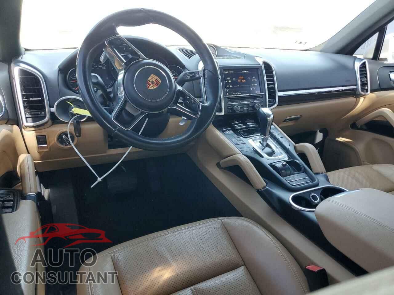 PORSCHE CAYENNE 2015 - WP1AF2A26FLA37302