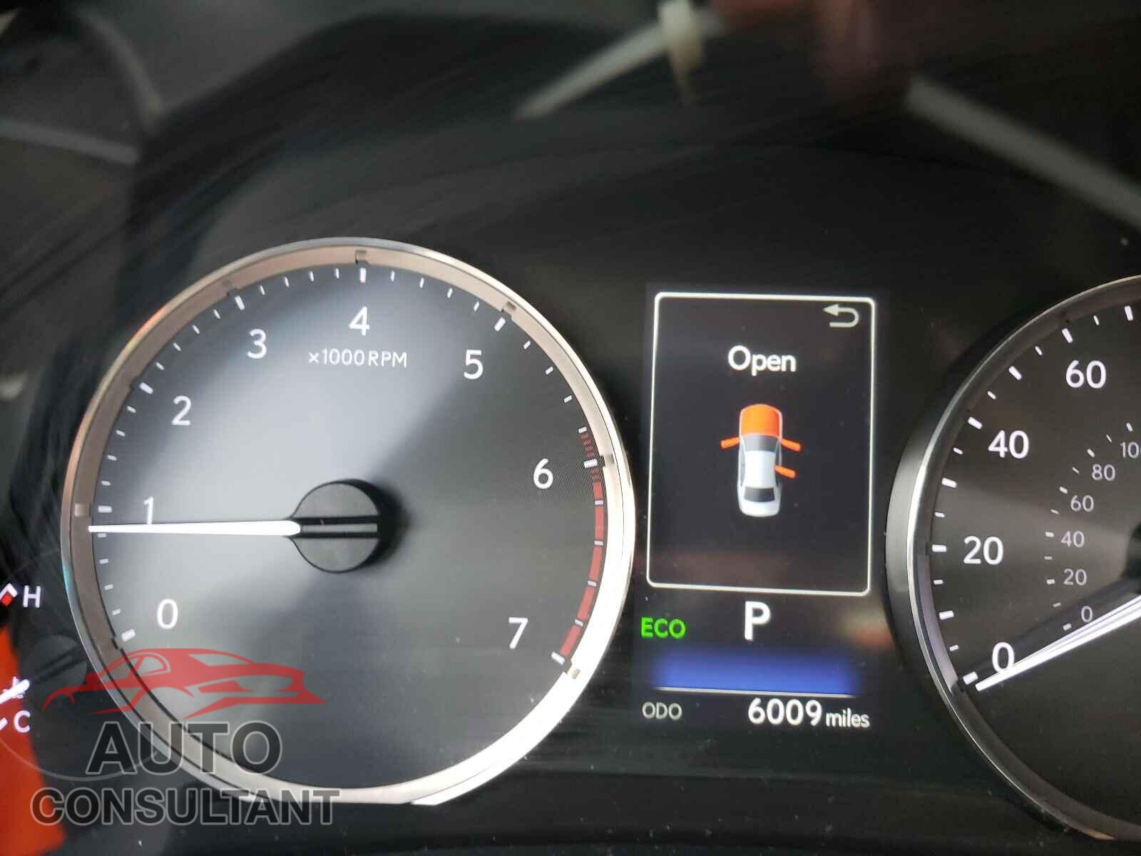 LEXUS IS 2018 - JTHBA1D22J5064275