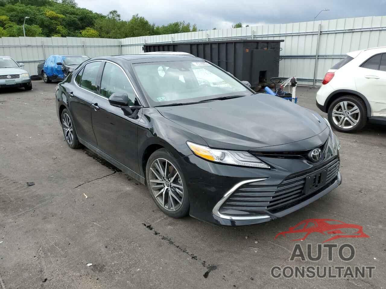 TOYOTA CAMRY 2021 - 4T1F11BK7MU029453