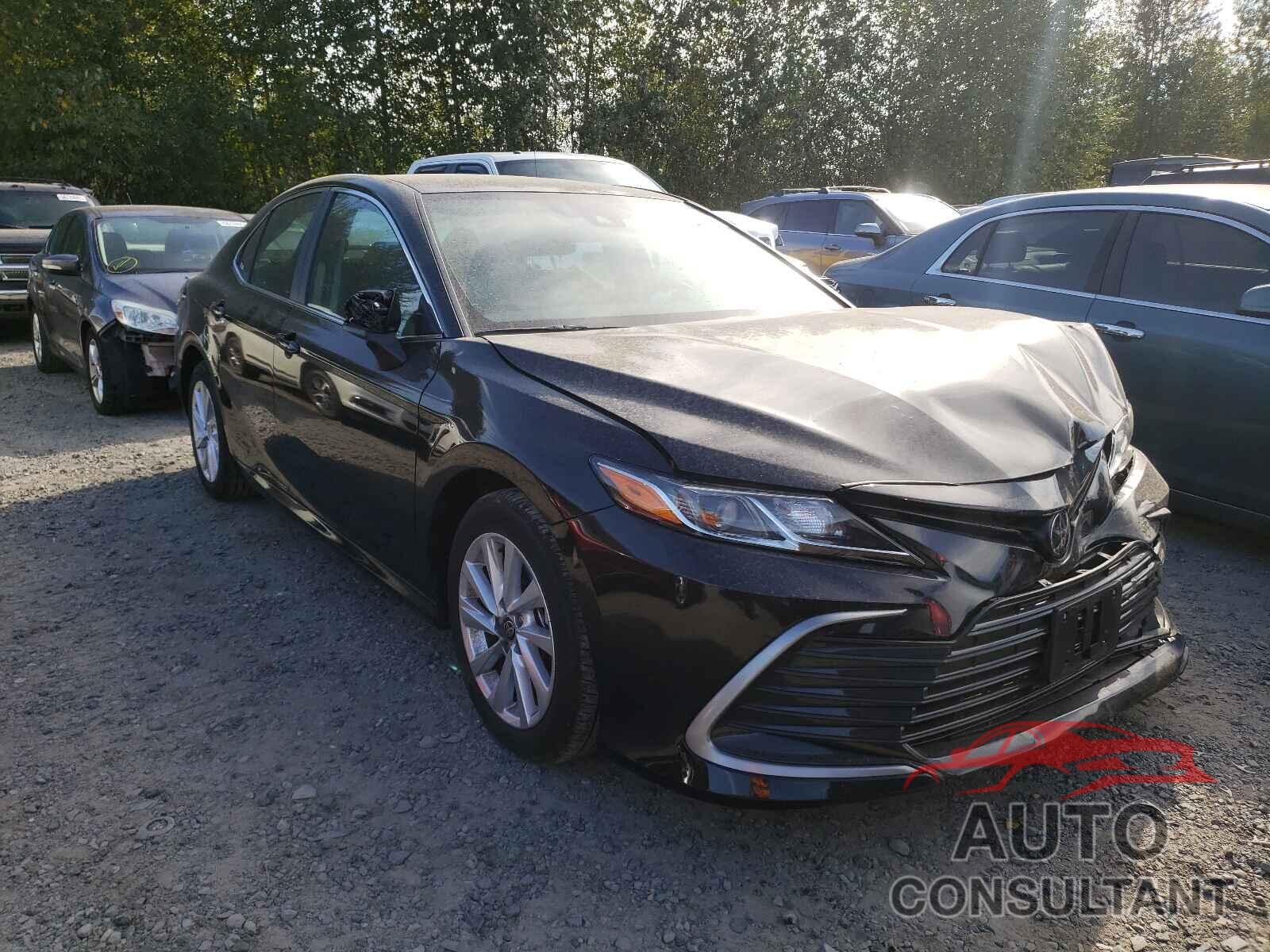 TOYOTA CAMRY 2021 - 4T1C11AK4MU442659