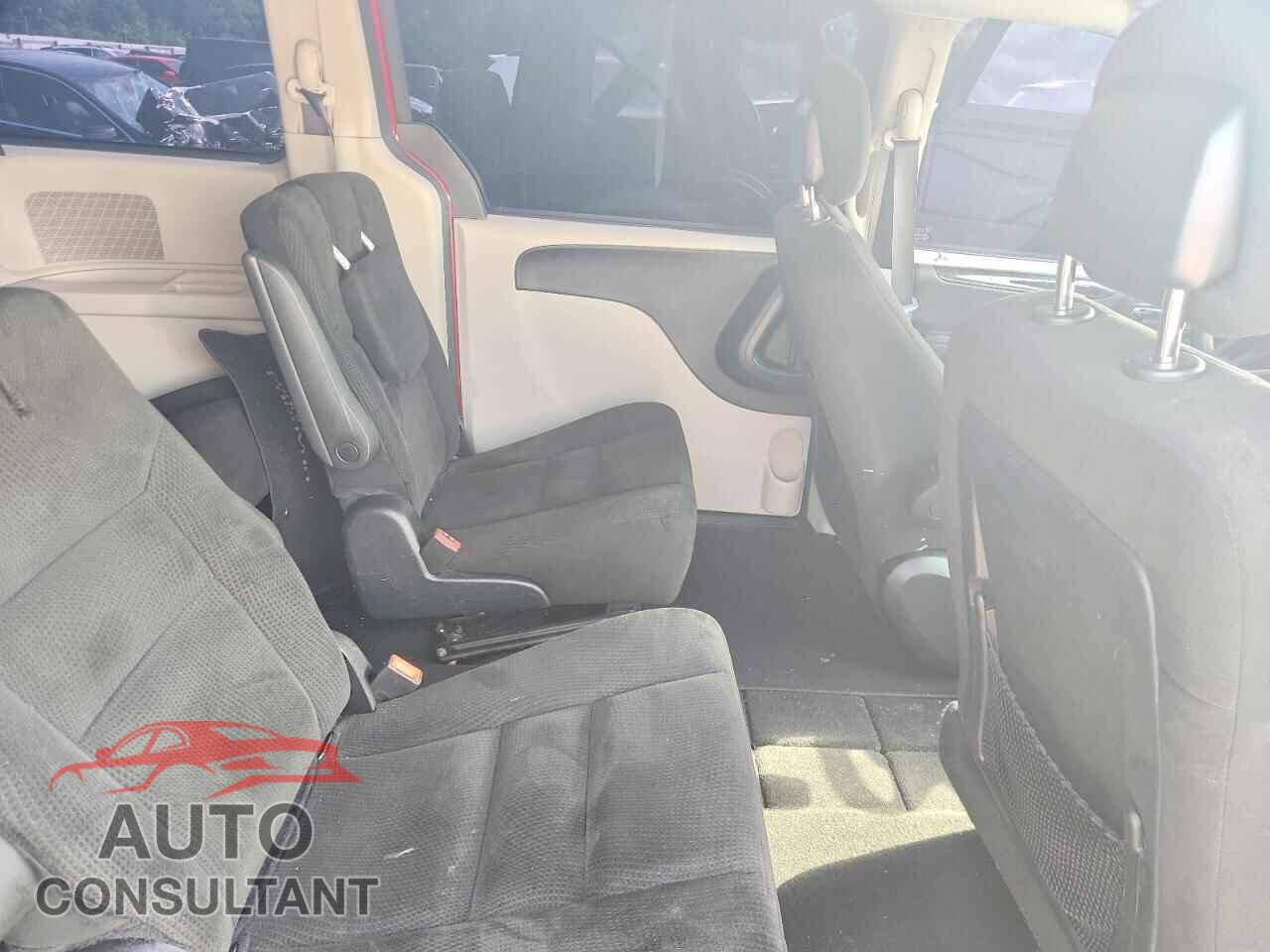 DODGE CARAVAN 2015 - 2C4RDGBG1FR605903