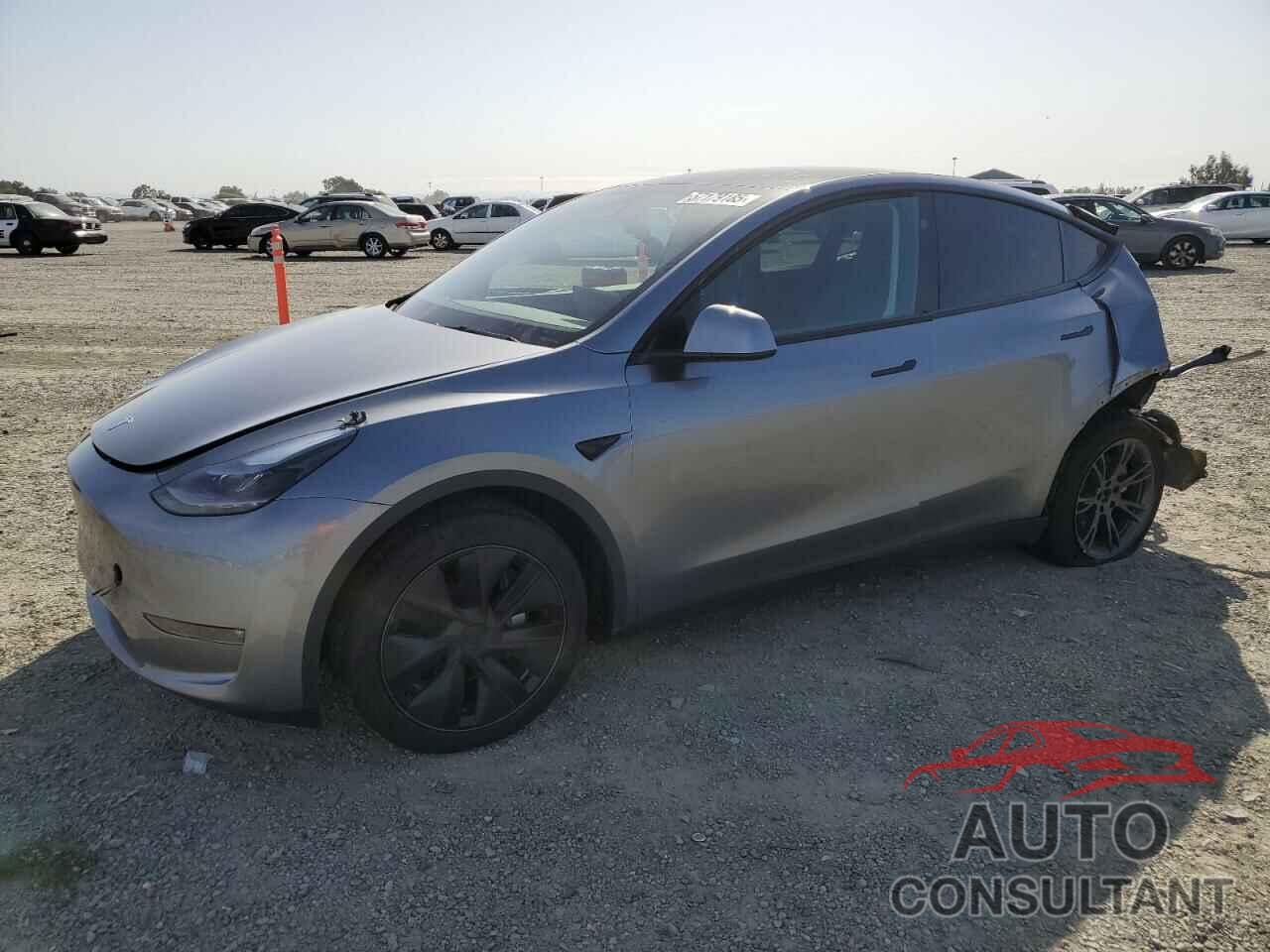 TESLA MODEL Y 2025 - 7SAYGAEE9SF264236
