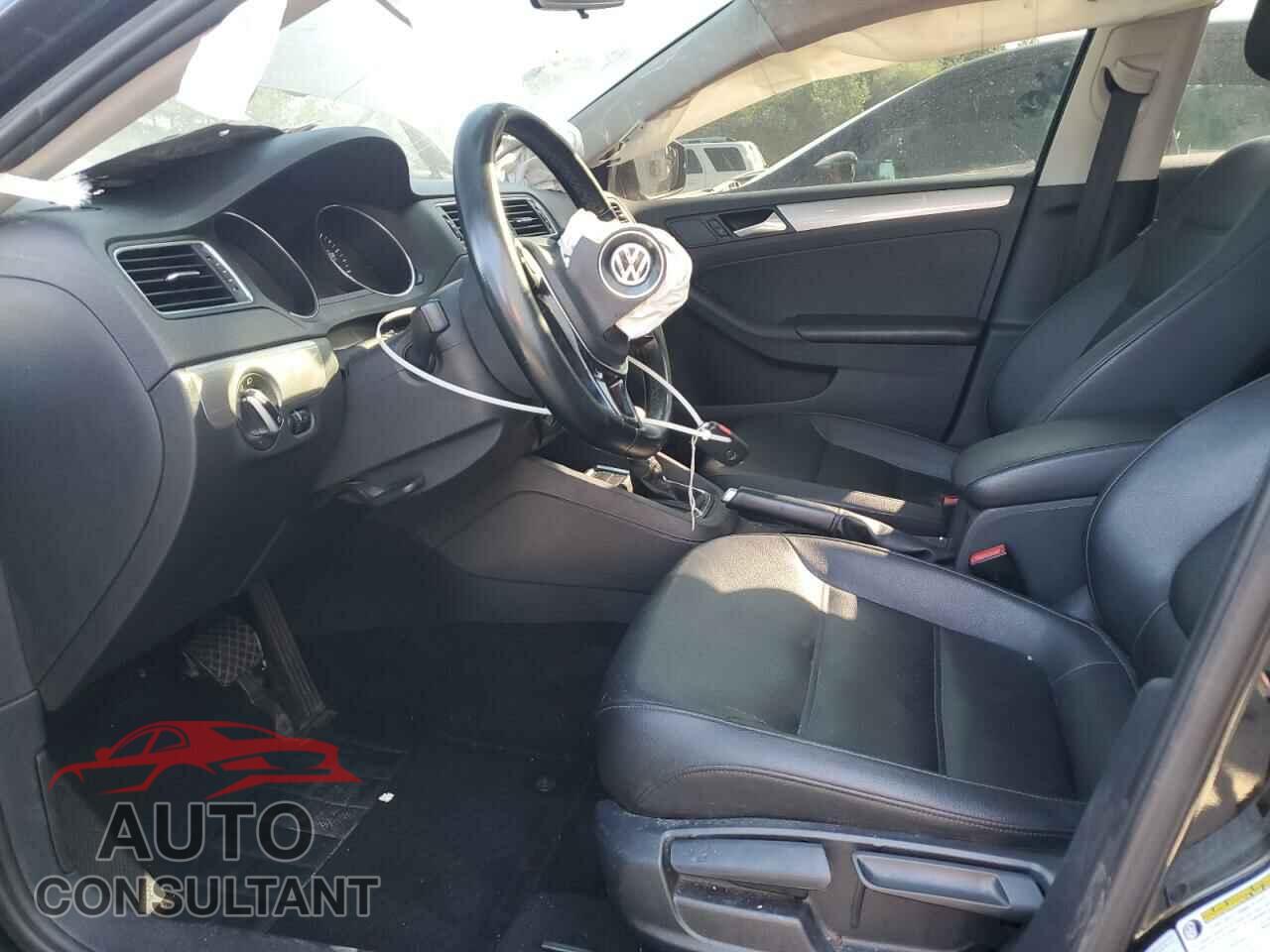 VOLKSWAGEN JETTA 2017 - 3VWDB7AJ1HM317920