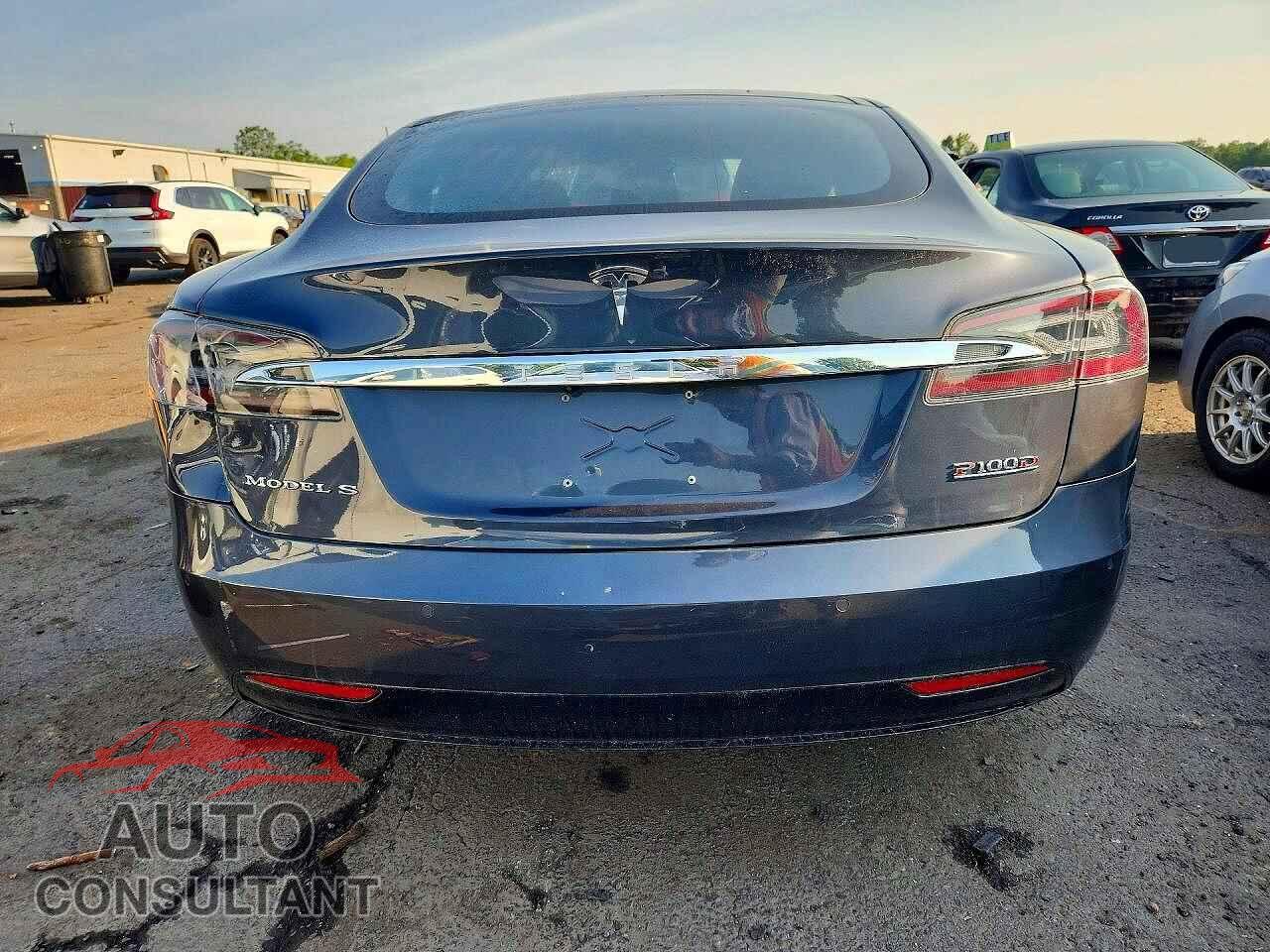 TESLA MODEL S 2018 - 5YJSA1E4XJF283727