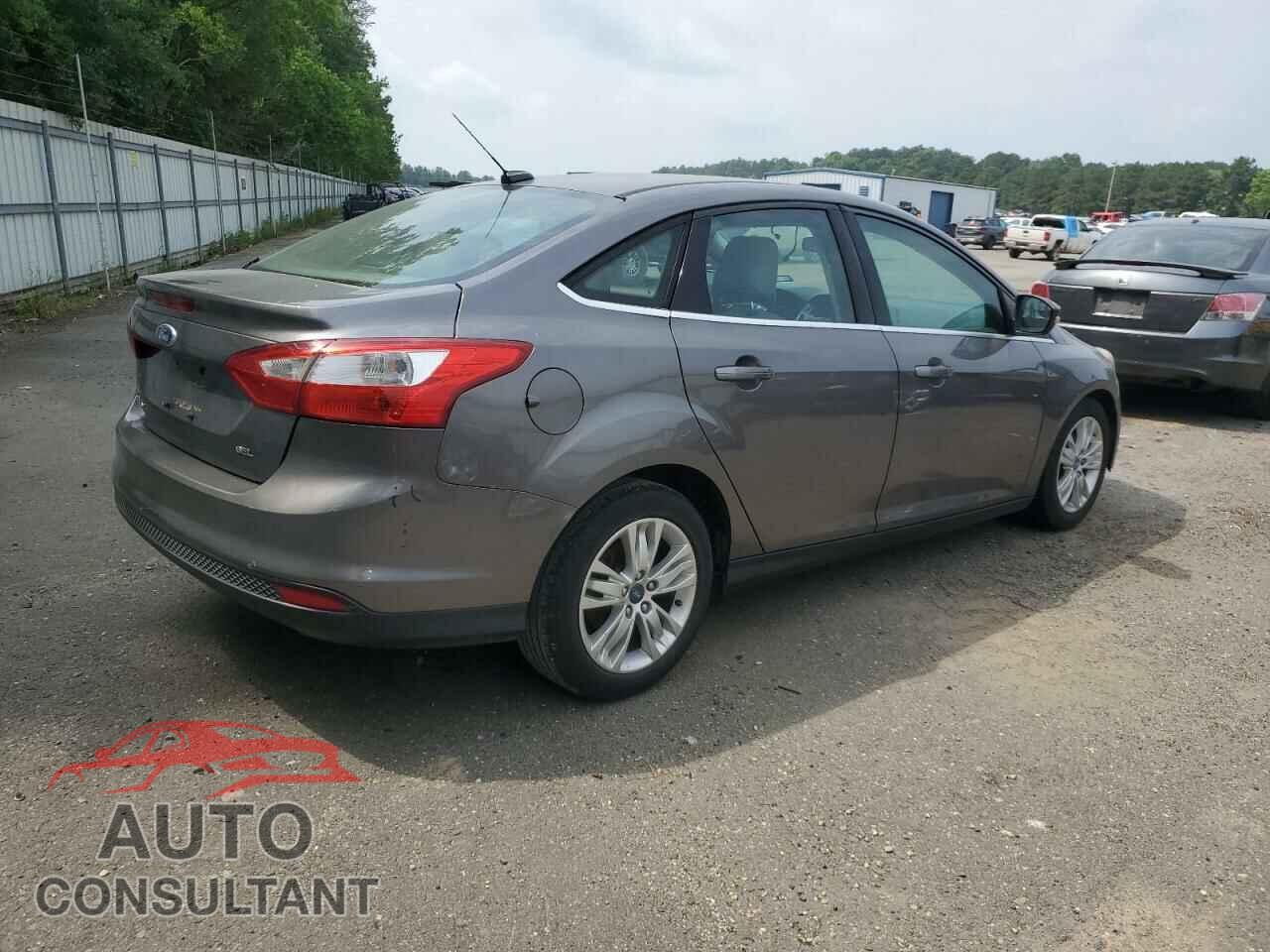 FORD FOCUS 2012 - 1FAHP3H24CL132208