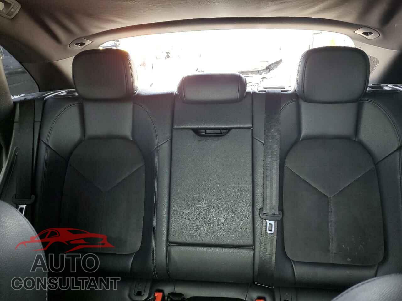 PORSCHE MACAN 2017 - WP1AA2A51HLB07025