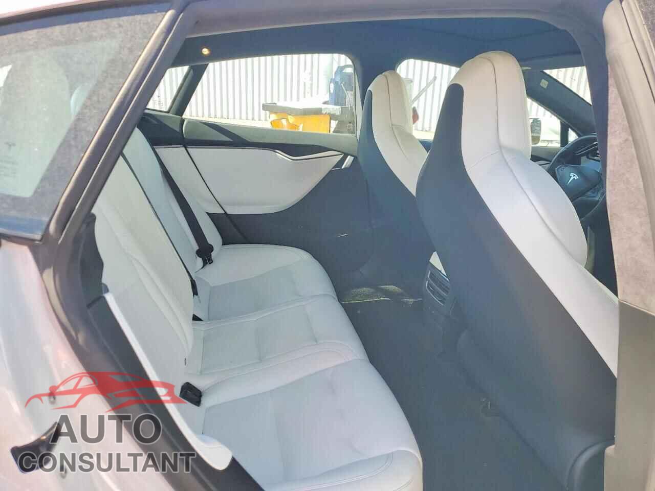 TESLA MODEL S 2019 - 5YJSA1E25KF337242