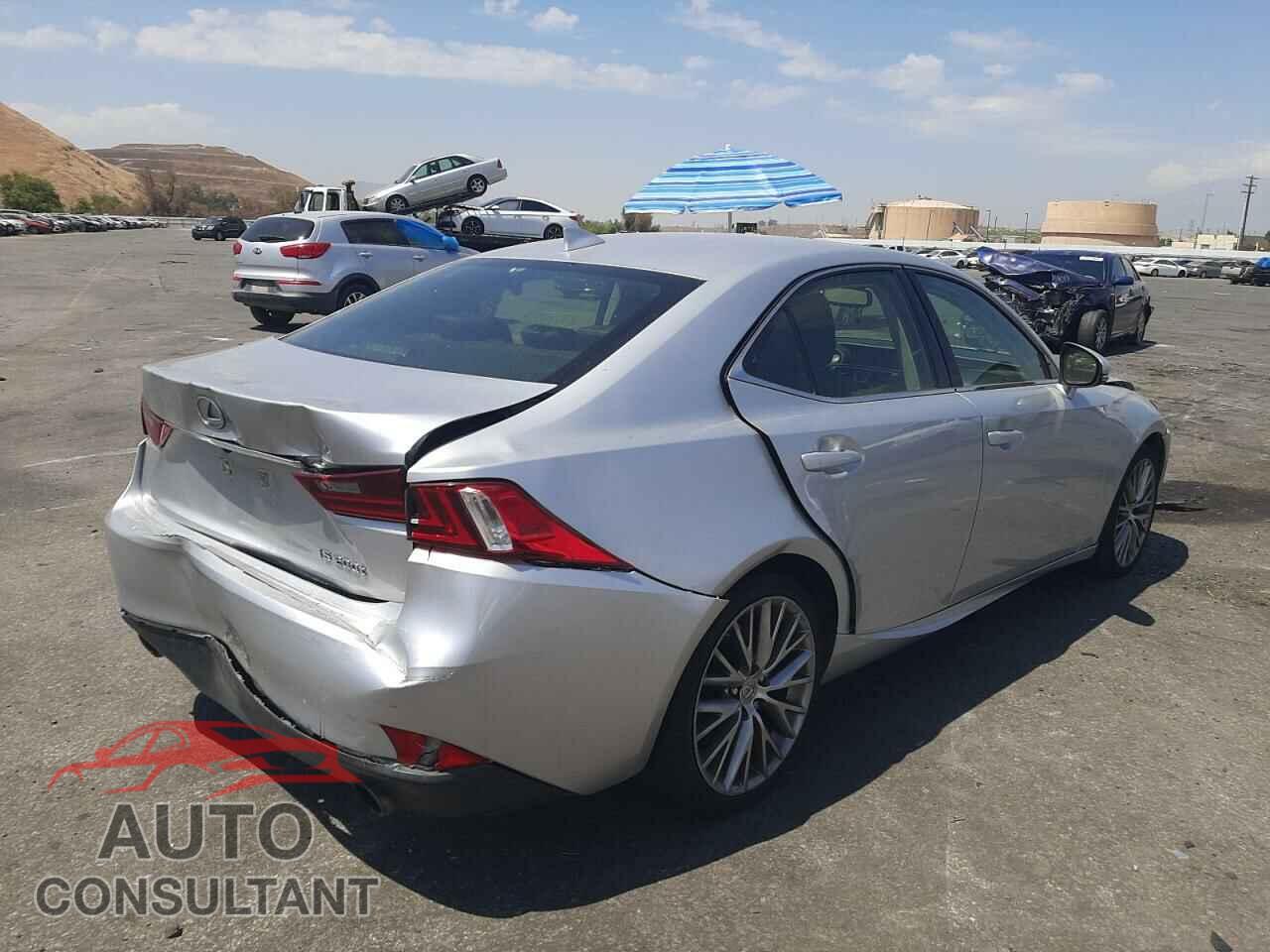LEXUS IS 2016 - JTHBA1D25G5017444