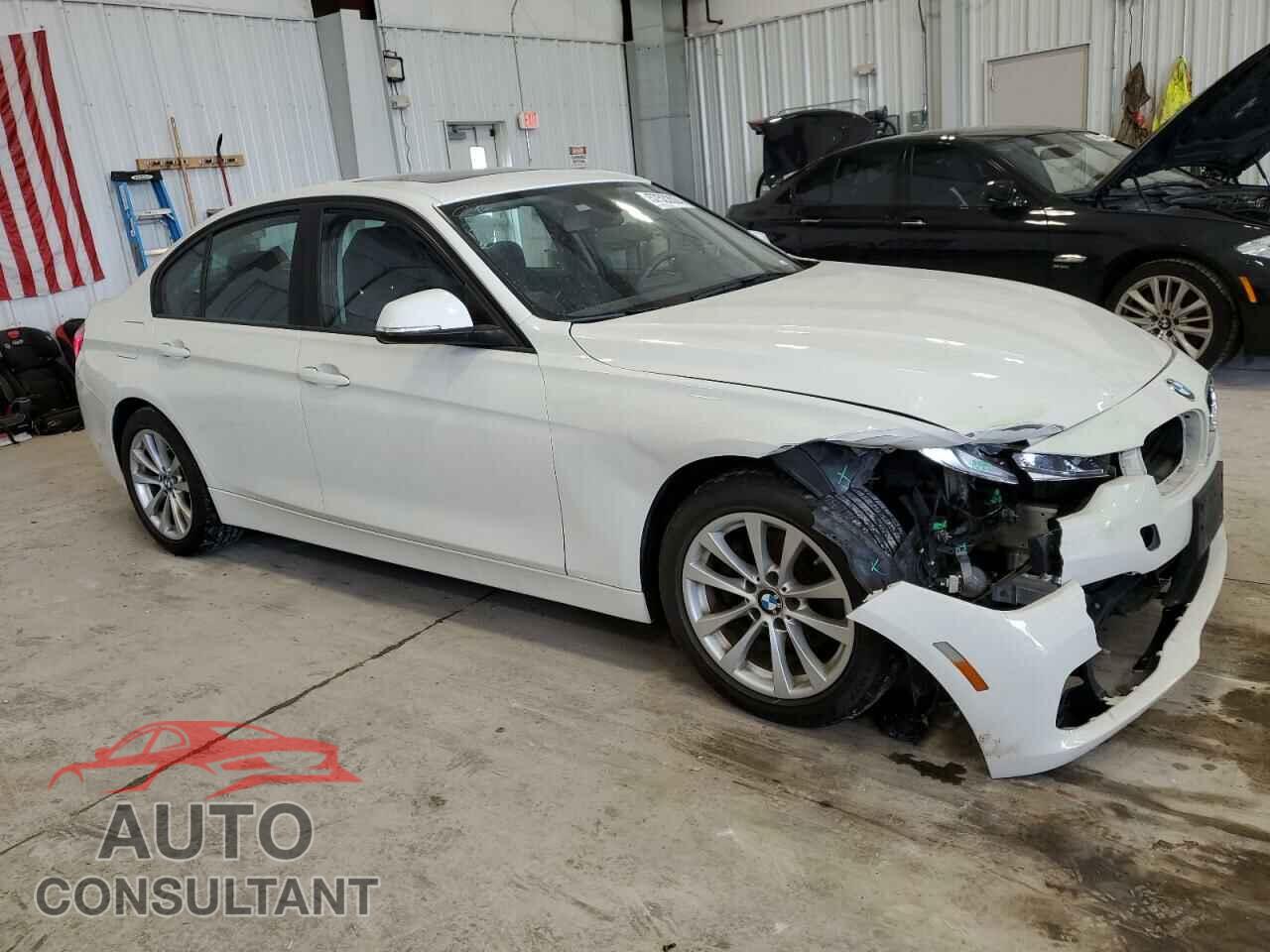 BMW 3 SERIES 2017 - WBA8A3C32HK692265