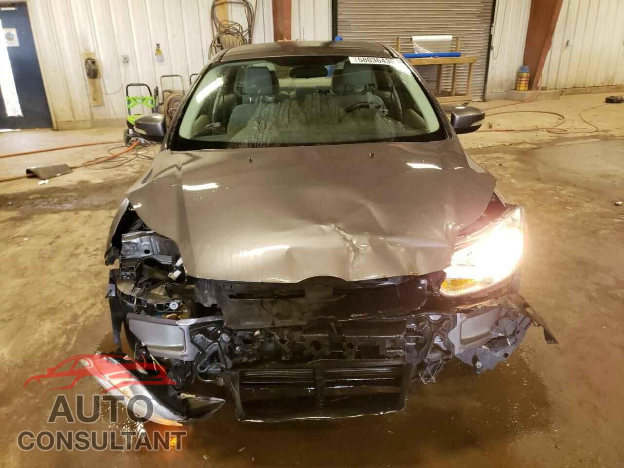 FORD FOCUS 2012 - 1FAHP3H24CL358121