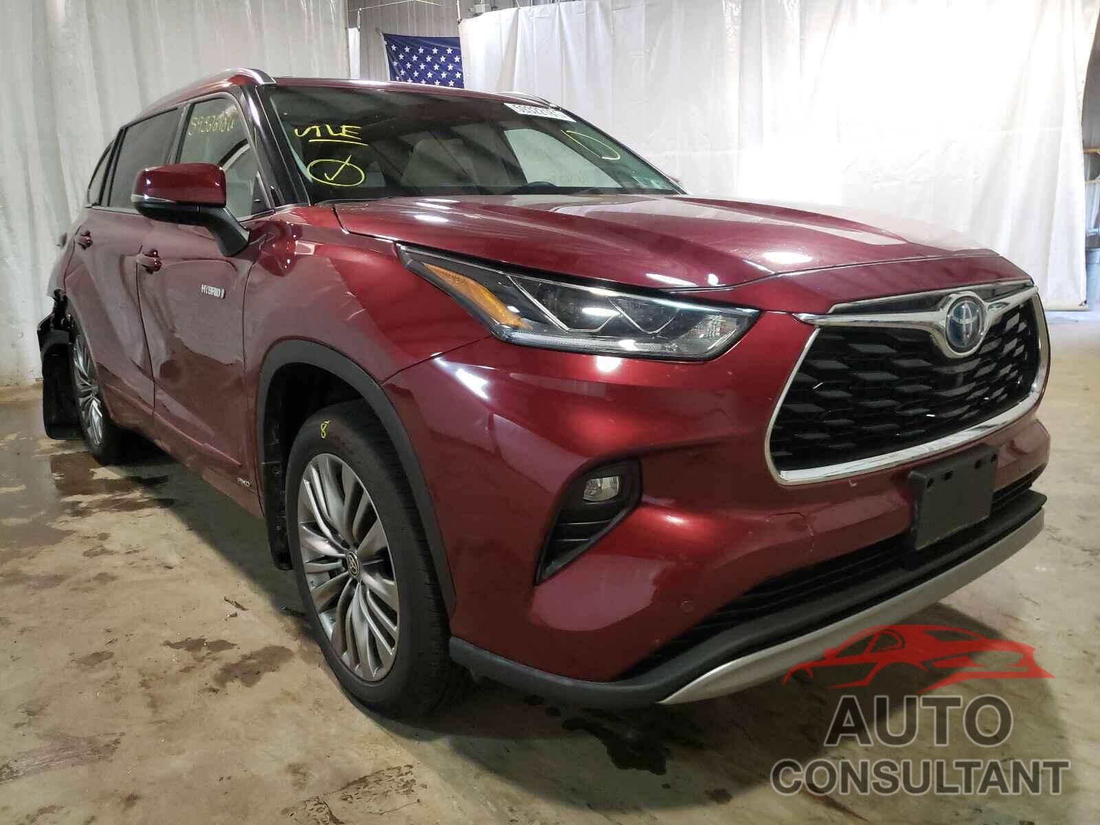 TOYOTA HIGHLANDER 2020 - 5TDEBRCH0LS008929