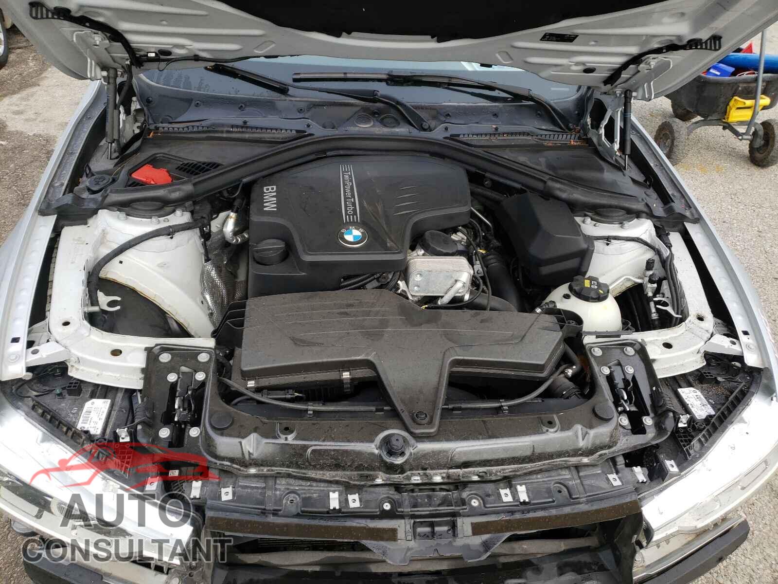 BMW 3 SERIES 2016 - WBA8E3G52GNU02622