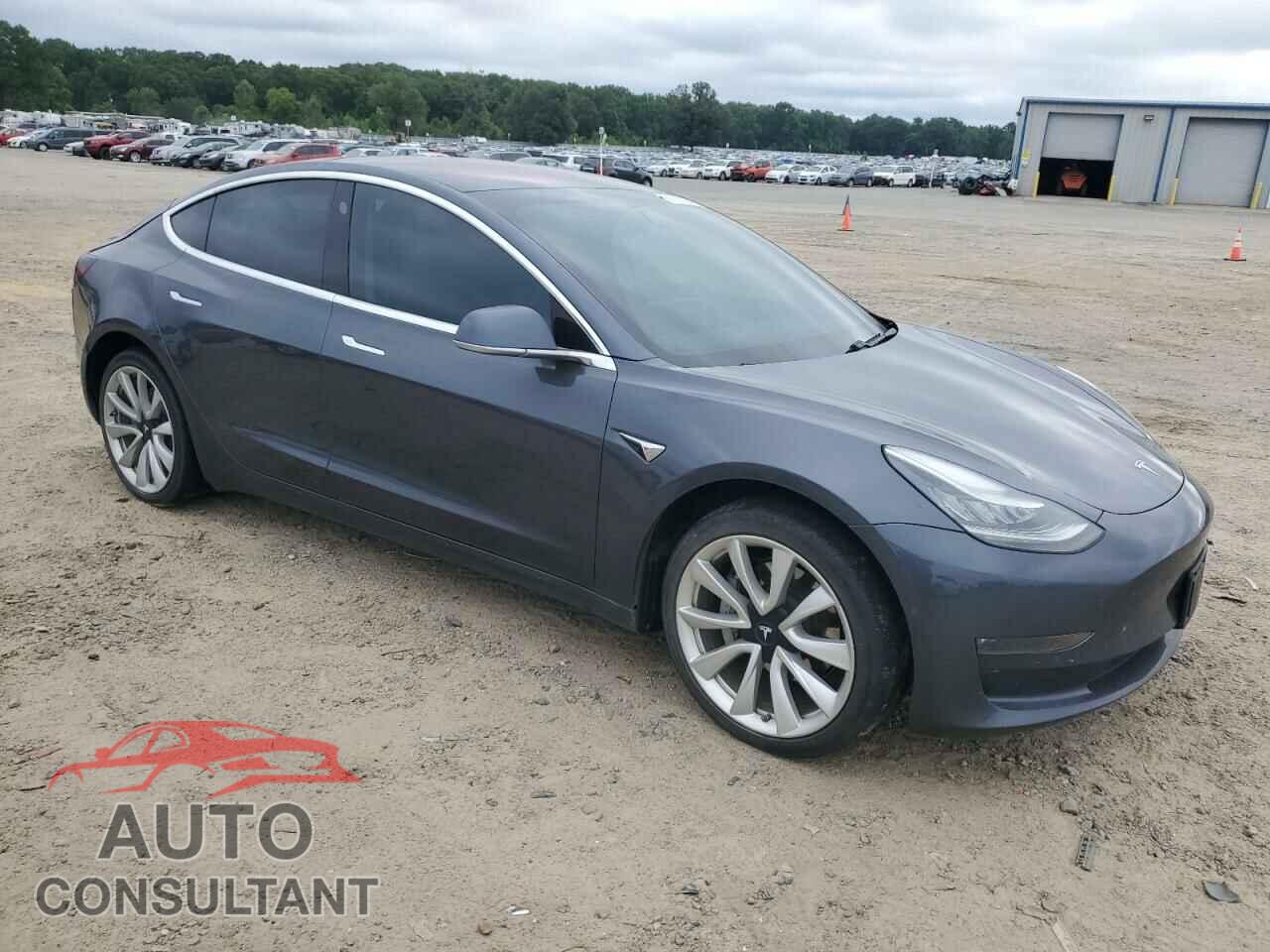TESLA MODEL 3 2018 - 5YJ3E1EA0JF158136