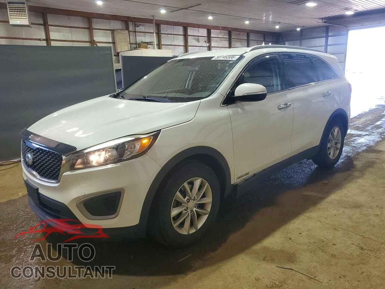 KIA SORENTO 2018 - 5XYPGDA54JG414597