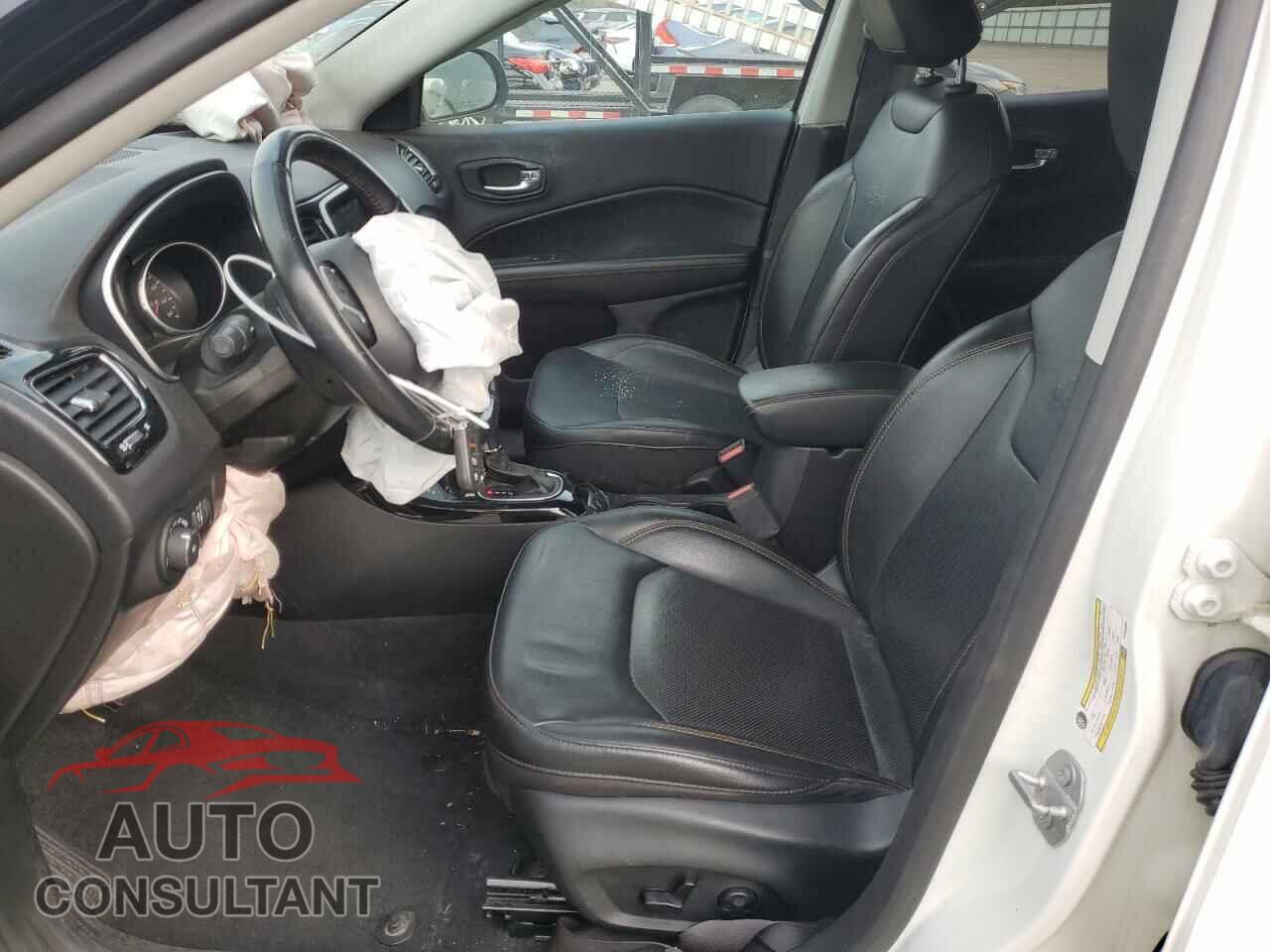 JEEP COMPASS 2019 - 3C4NJDCB2KT842044