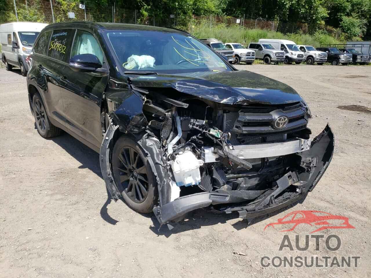 TOYOTA HIGHLANDER 2019 - 5TDJZRFH2KS619355