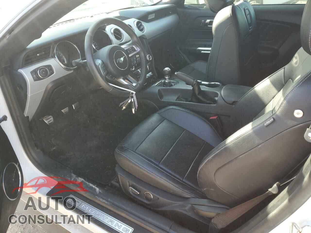 FORD MUSTANG 2016 - 1FA6P8CF0G5252032