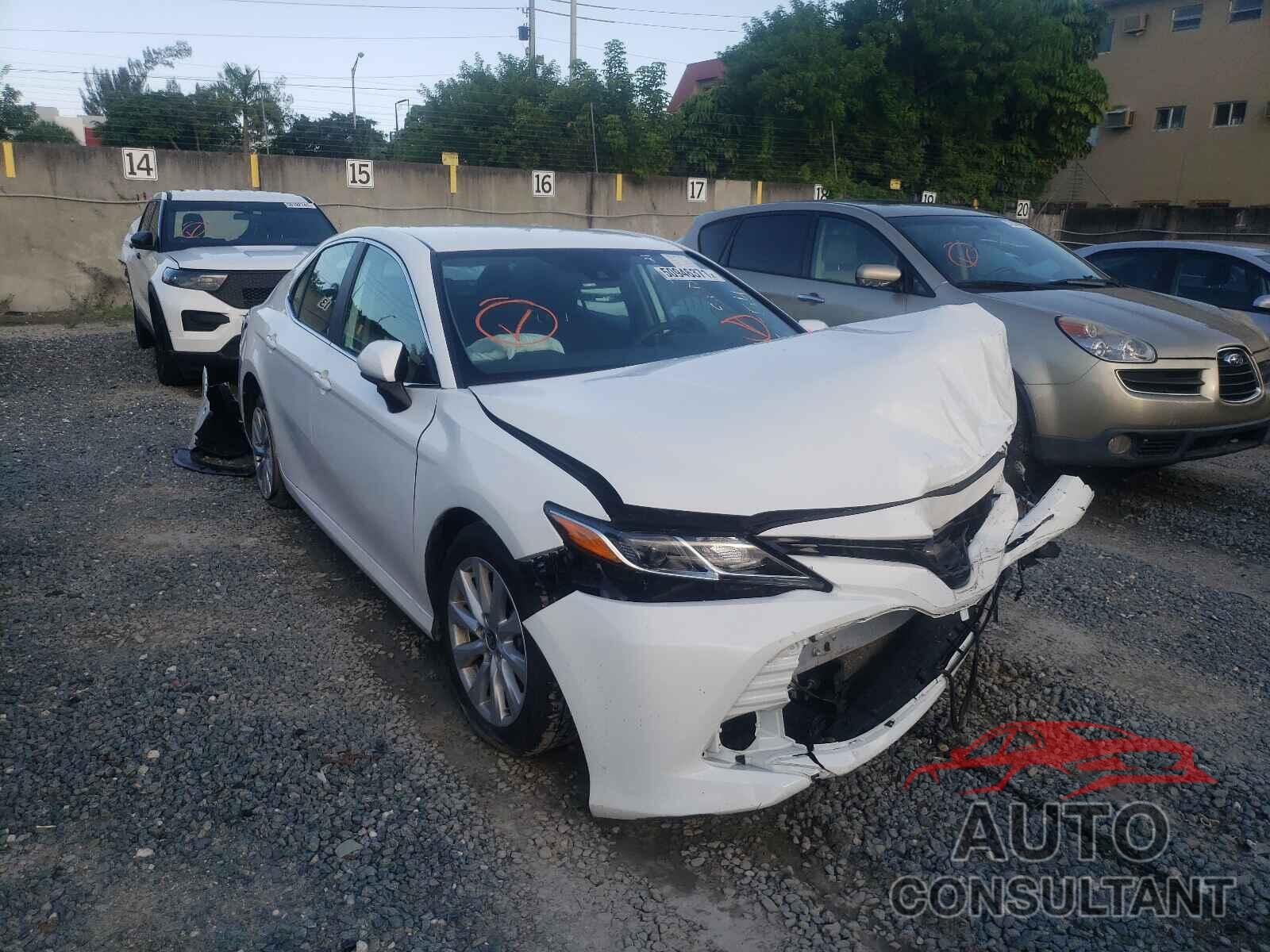 TOYOTA CAMRY 2020 - 4T1C11AK6LU357854