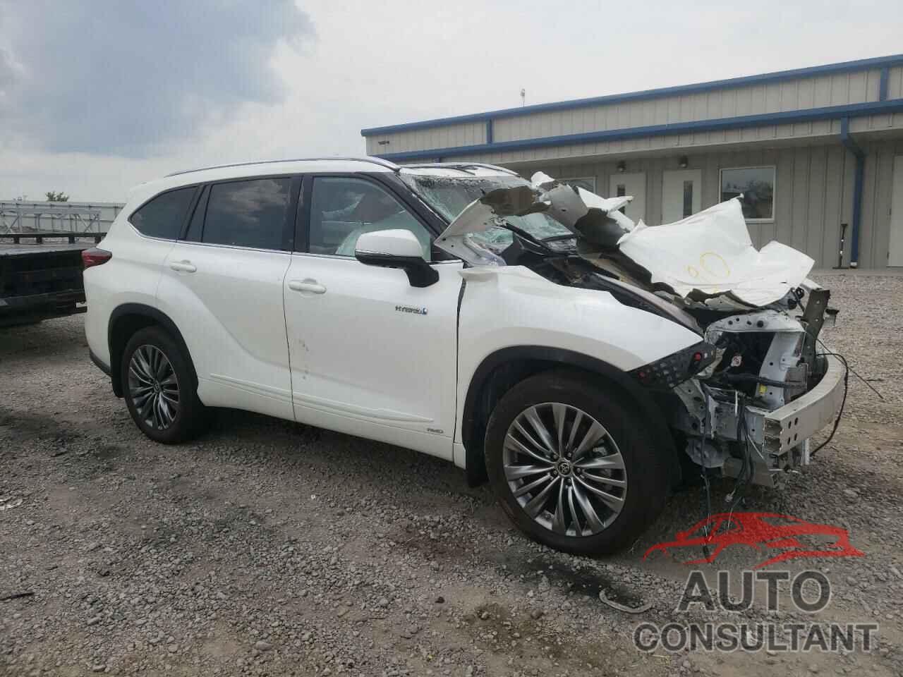 TOYOTA HIGHLANDER 2021 - 5TDEBRCH9MS041722