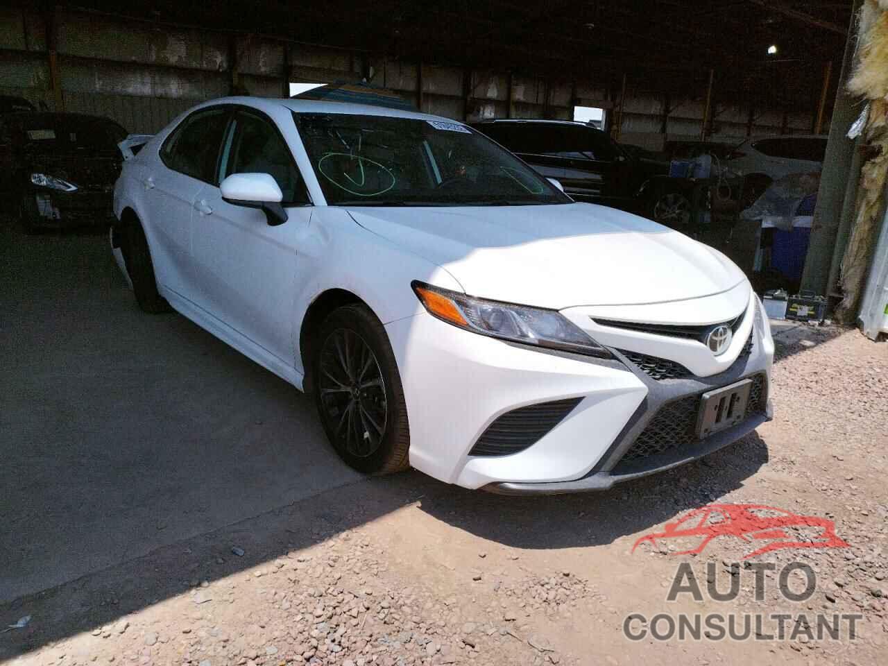 TOYOTA CAMRY 2020 - 4T1G11AK1LU334290