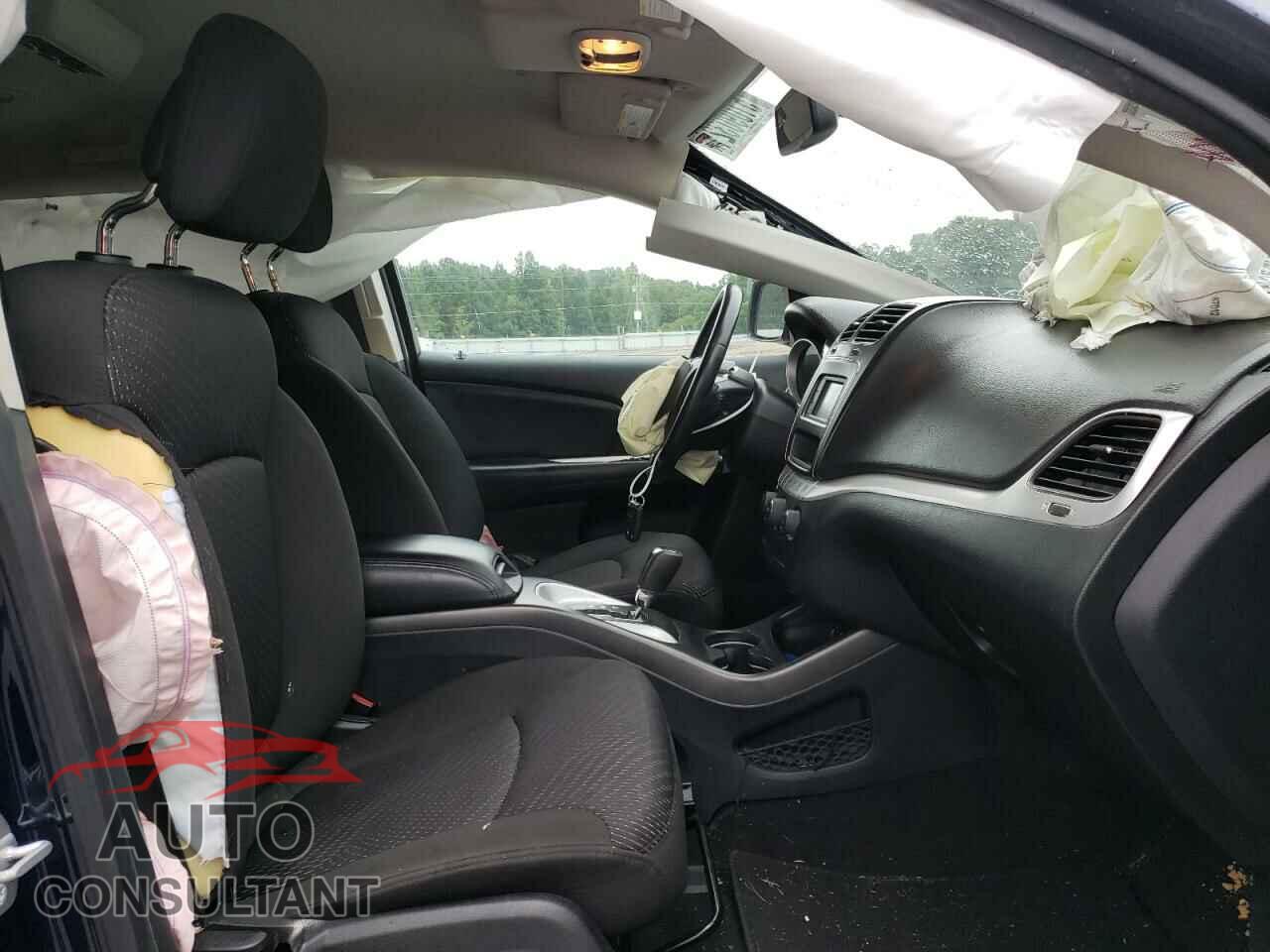 DODGE JOURNEY 2019 - 3C4PDCBB0KT700948