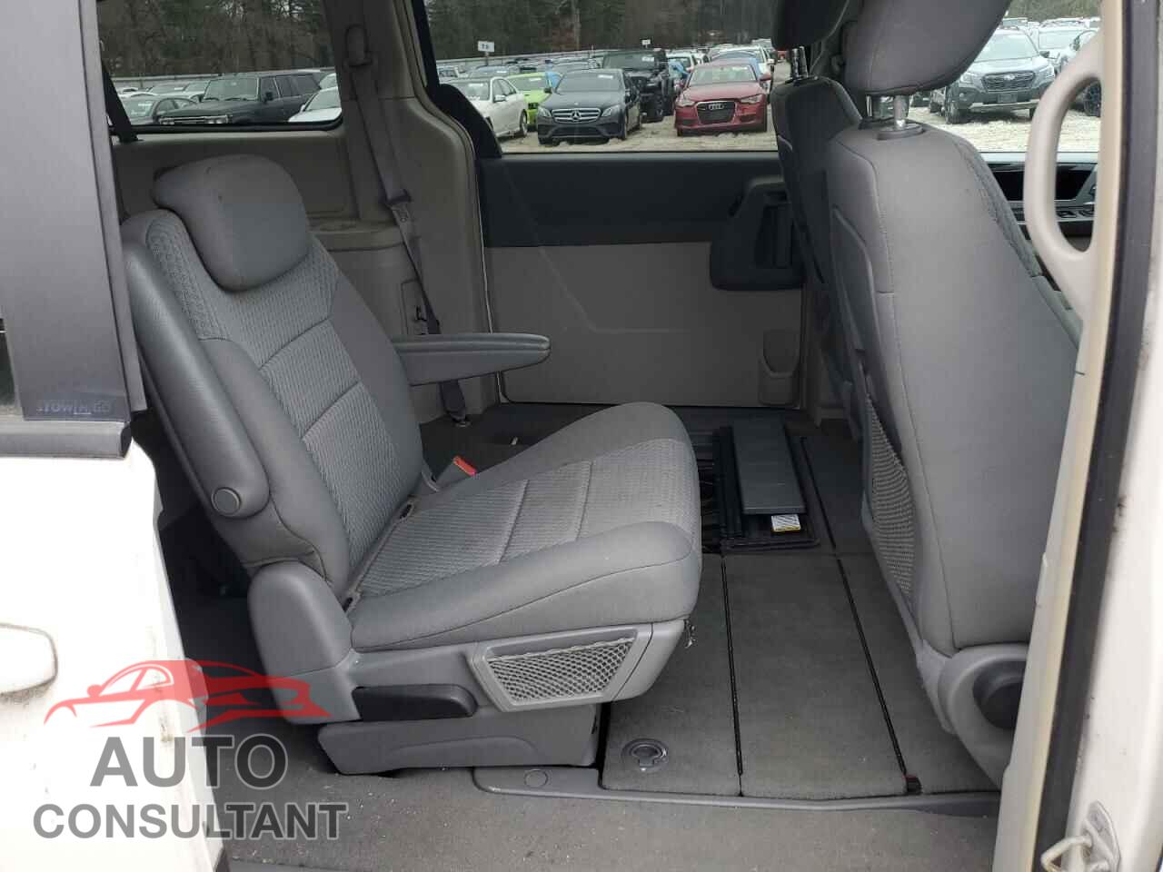 DODGE CARAVAN 2010 - 2D4RN5D12AR131286