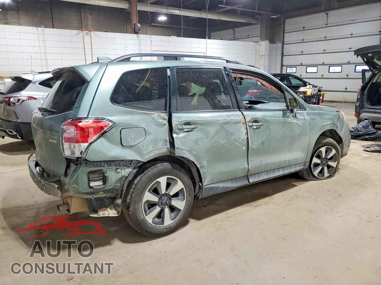 SUBARU FORESTER 2017 - JF2SJAEC2HH435843